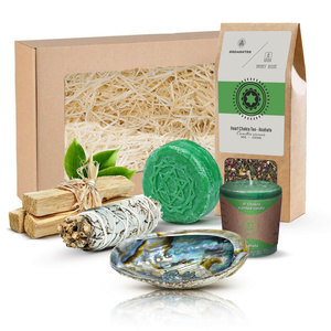 Coffret pour chakra du cœur (Anahata) : thé du chakra + encens + bougie